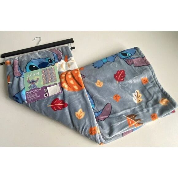Disney Stitch Halloween Plush Throw Blanket Pumpkin  50 X 70” Autumn Fall Leaves - Picture 1 of 12